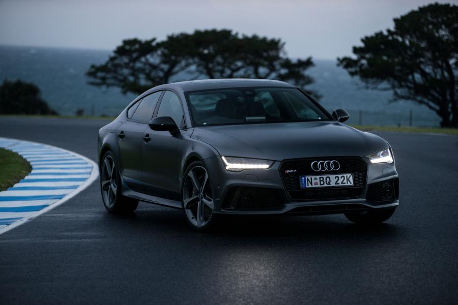 Audi RS7 Sportback 2015 года  (AU) (фото 1 из 18)
